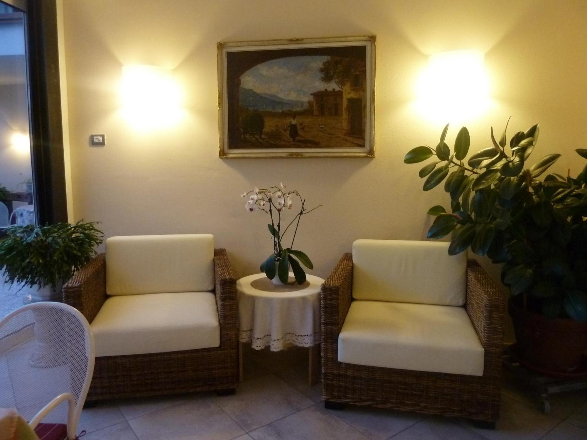 Garni Ischia Bed & Breakfast Torbole Sul Garda Eksteriør bilde